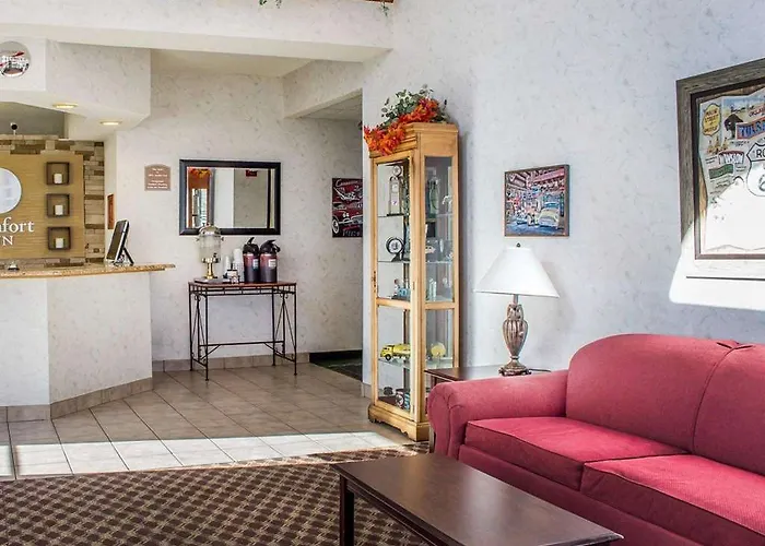 Clarion I-40 Route 66 Inn 4*